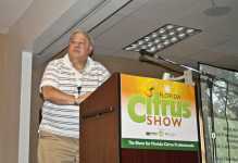 Allen Morris speaking at the 2013 Florida Citrus Show