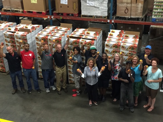Harris Teeter and Titan Farms donated more than 34,000 pounds of peaches to North Carolina food banks. (Photo courtesy of Golden Sun Marketing)