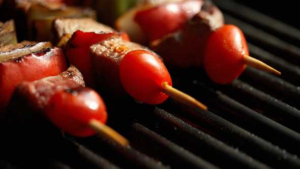 shish kabobs on the grill