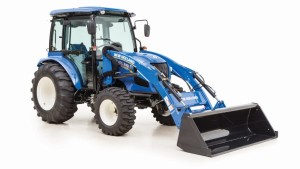 Boomer models 37, 41, or 47 from New Holland with Tier 4B Final compliant engines feature a 3-point hitch with flexible link ends and a telescopic stabilizer for easy implement hookup and quick changeover. 