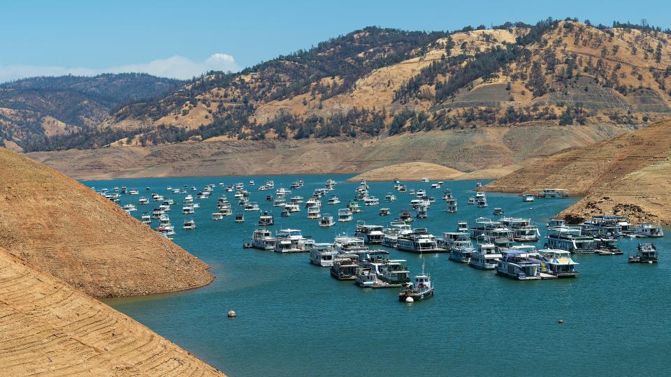 Low water levels at Lake Oroville in California