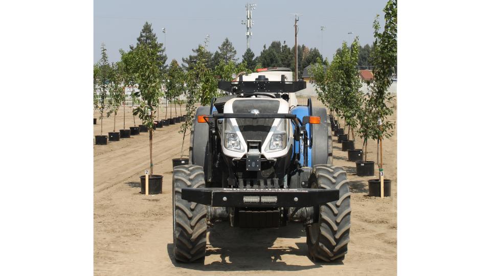 Bluewhite Robotics tractor at FIRA USA 2023